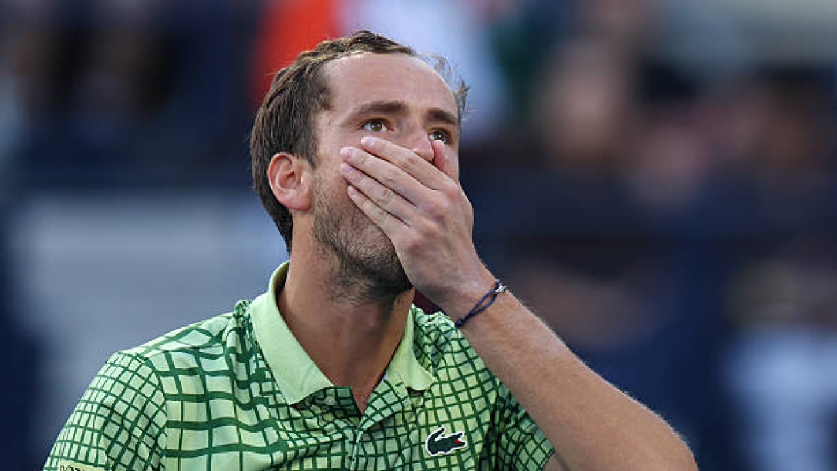 Lost Passport & Long Drives: Medvedev's Epic 'Hollywood' Journey